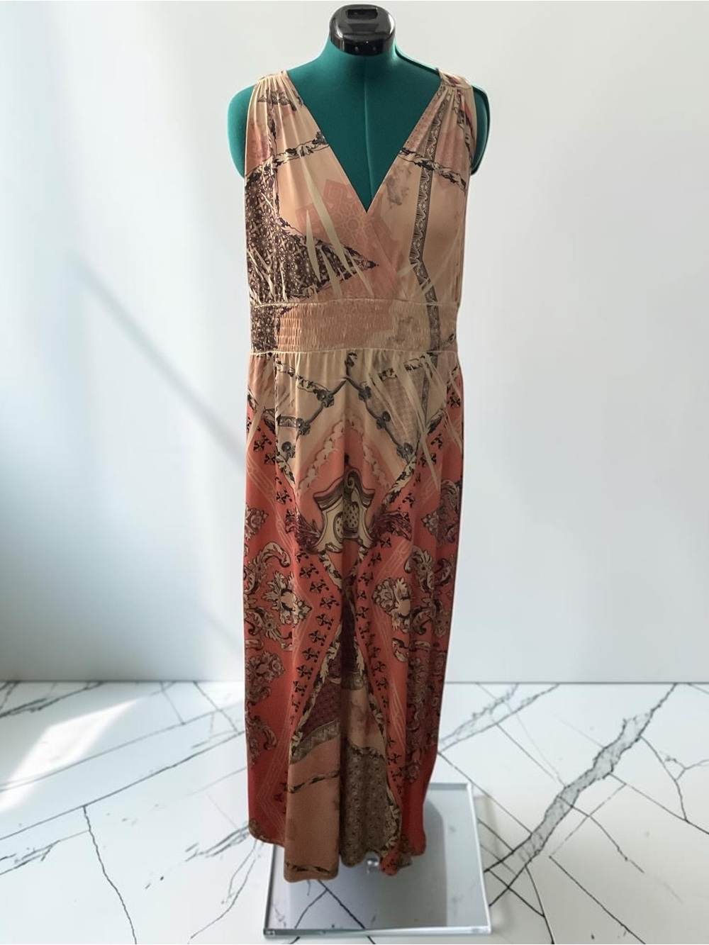 Sleeveless V-Neck Printed Maxi Dress in Peach and Rust P:20” L:59”